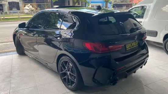 BMW-M 135i-2.0 16V TURBO GASOLINA XDRIVE DARK EDITION AUTOMÁTICO BMW-M 135i-2021