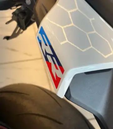 BMW-S 1000 RR-2024