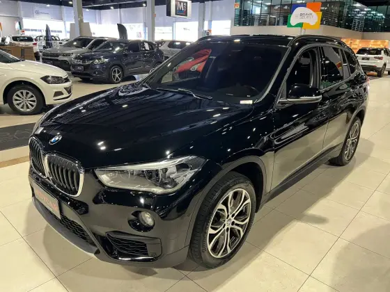 BMW X1 2.0 16V TURBO ACTIVEFLEX SDRIVE20I 4P AUTOMÁTICO BMW X1 2.0 16V TURBO ACTIVEFLEX SDRIVE20I 4P AUTOMÁTICO
