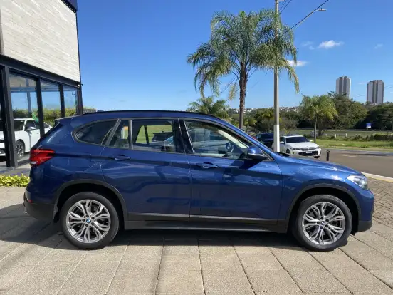 BMW-X1-2021