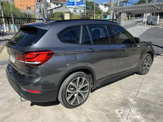 BMW-X1-2.0 16V TURBO ACTIVEFLEX SDRIVE20I GP PLUS 4P AUTOMÁTICO BMW-X1-2022