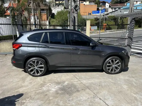 BMW-X1-2.0 16V TURBO ACTIVEFLEX SDRIVE20I GP PLUS 4P AUTOMÁTICO BMW-X1-2022