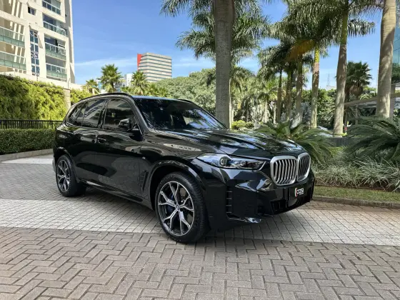 BMW X5 3.0 I6 TURBO HÍBRIDO XDRIVE50E M SPORT AUTOMÁTICO BMW X5 3.0 I6 TURBO HÍBRIDO XDRIVE50E M SPORT AUTOMÁTICO