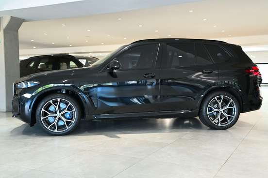 BMW-X5-2025