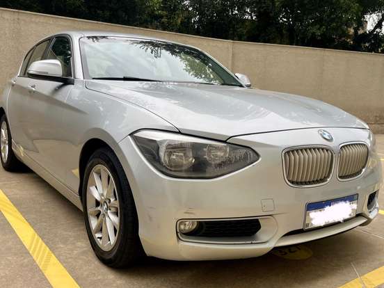 BMW-118i-1.6 URBAN LINE 16V TURBO GASOLINA 4P AUTOMÁTICO BMW-118i-2012