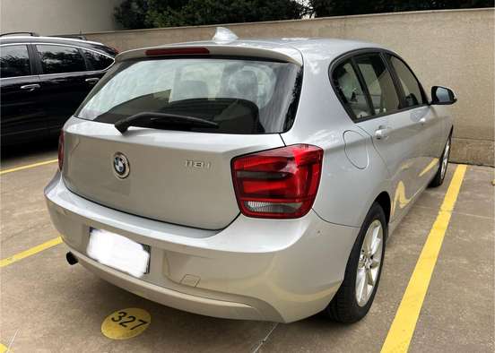 BMW-118i-2012