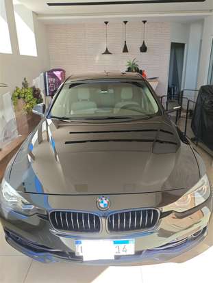 BMW-320i-2018