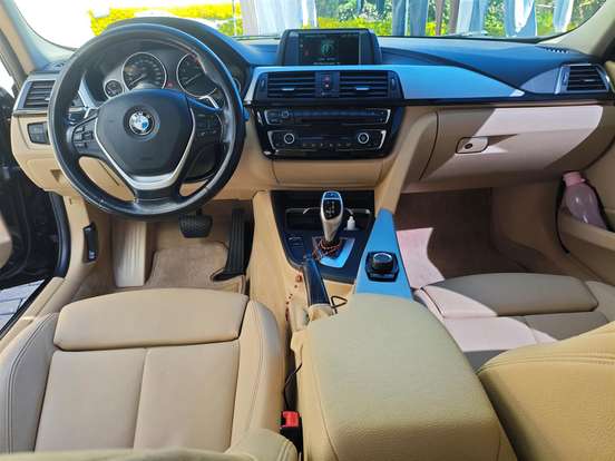 BMW-320i-2.0 SPORT 16V TURBO ACTIVE FLEX 4P AUTOMÁTICO BMW-320i-2018