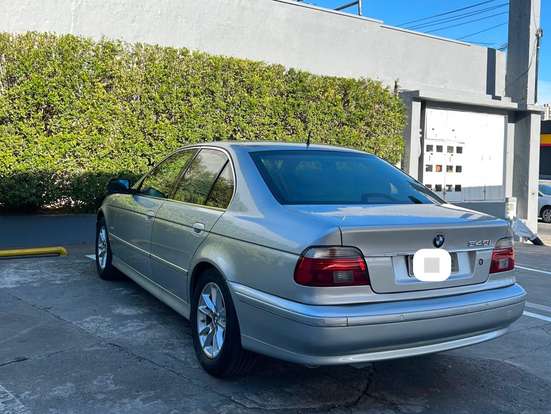 BMW-540i-2002