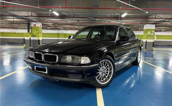 BMW-740i-4.0 V8 32V GASOLINA 4P AUTOMÁTICO BMW-740i-1994