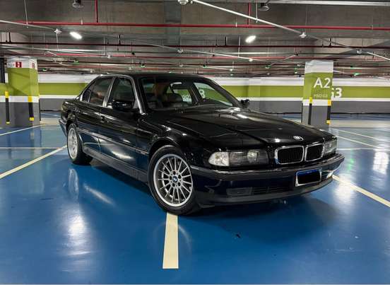 BMW-740i-4.0 V8 32V GASOLINA 4P AUTOMÁTICO BMW-740i-1994