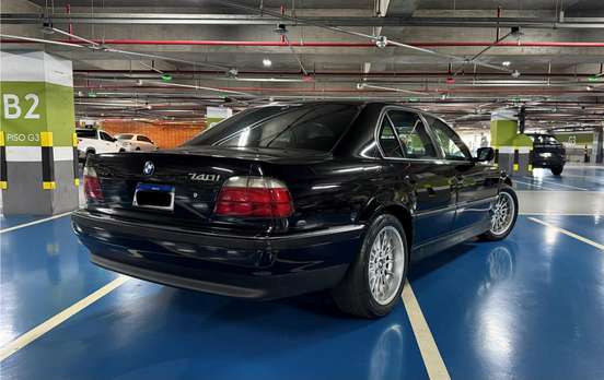BMW-740i-4.0 V8 32V GASOLINA 4P AUTOMÁTICO BMW-740i-1994