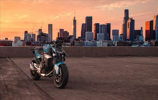 BMW-F 900 R SPORT PLUS-2026