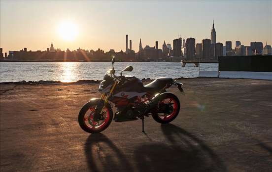 BMW-G 310 R-2026