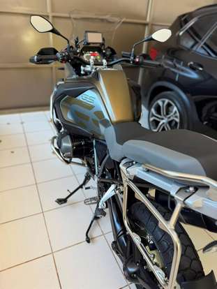 BMW-R 1250 GS ADVENTURE PREMIUM + EXCLUSIVE-2019