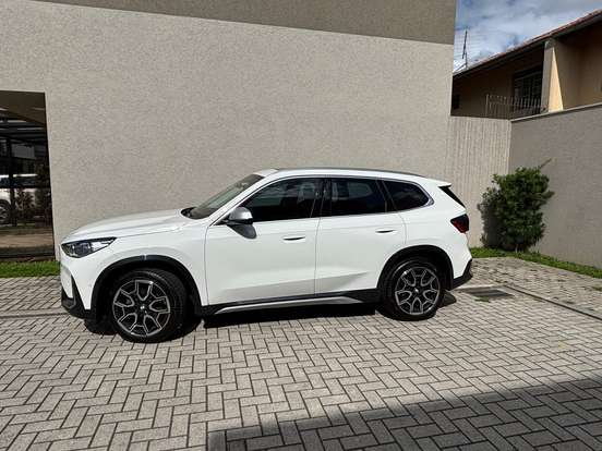 BMW-X1-2023