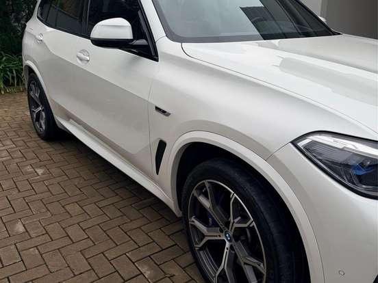 BMW-X5-3.0 I6 TURBO HÍBRIDO XDRIVE45E M SPORT AUTOMÁTICO BMW-X5-2021