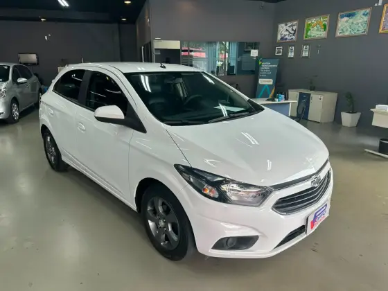 CHEVROLET ONIX 1.4 MPFI LT 8V FLEX 4P AUTOMÁTICO