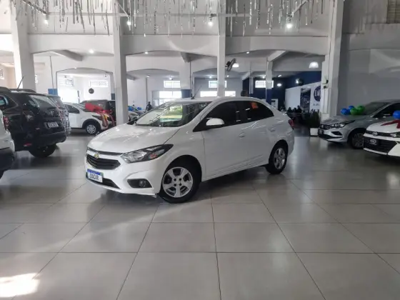 CHEVROLET PRISMA 1.4 MPFI LT 8V FLEX 4P MANUAL CHEVROLET PRISMA 1.4 MPFI LT 8V FLEX 4P MANUAL