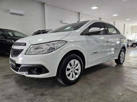 CHEVROLET-PRISMA-2013