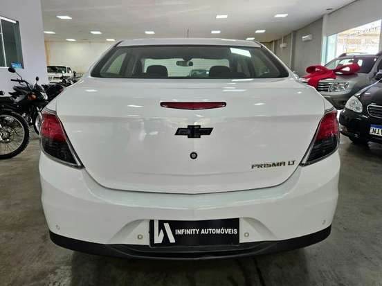 CHEVROLET-PRISMA-2013