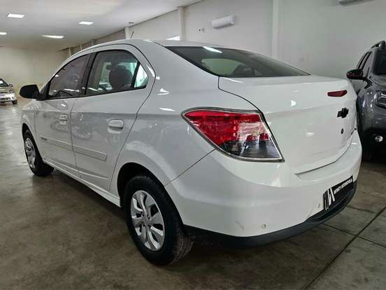 CHEVROLET-PRISMA-2013