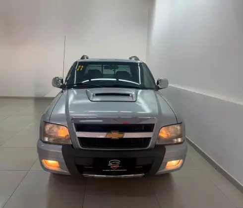 CHEVROLET S10 2.8 EXECUTIVE 4X4 CD 12V TURBO ELECTRONIC INTERCOOLER DIESEL 4P MANUAL CHEVROLET S10 2.8 EXECUTIVE 4X4 CD 12V TURBO ELECTRONIC INTERCOOLER DIESEL 4P MANUAL