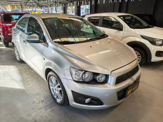 CHEVROLET SONIC 1.6 LTZ SEDAN 16V FLEX 4P AUTOMÁTICO CHEVROLET SONIC 1.6 LTZ SEDAN 16V FLEX 4P AUTOMÁTICO