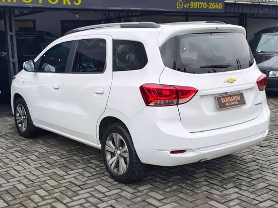 CHEVROLET-SPIN-2022