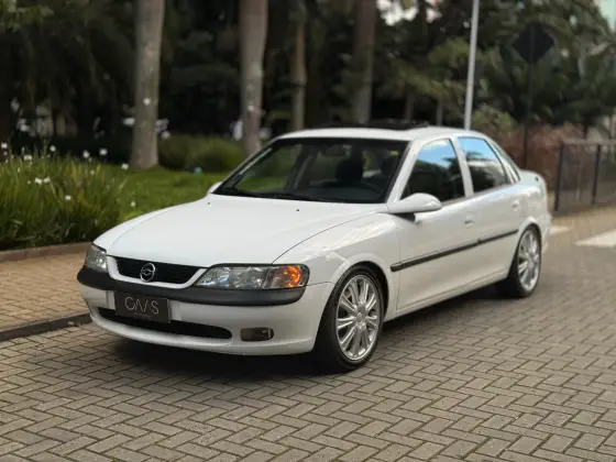 CHEVROLET VECTRA 2.2 MPFI CD 16V GASOLINA 4P MANUAL CHEVROLET VECTRA 2.2 MPFI CD 16V GASOLINA 4P MANUAL