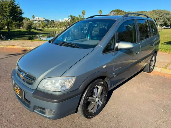 CHEVROLET ZAFIRA 2.0 MPFI COLLETION 8V FLEX POWER 4P AUTOMÁTICO CHEVROLET ZAFIRA 2.0 MPFI COLLETION 8V FLEX POWER 4P AUTOMÁTICO