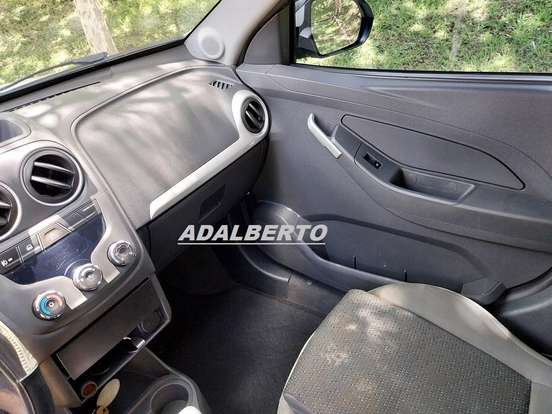 CHEVROLET-MONTANA-2017