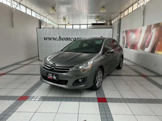 CITROËN C4 LOUNGE 1.6 EXCLUSIVE 16V TURBO FLEX 4P AUTOMÁTICO CITROËN C4 LOUNGE 1.6 EXCLUSIVE 16V TURBO FLEX 4P AUTOMÁTICO