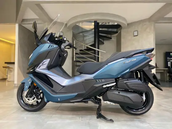 DAFRA CRUISYM 300 DAFRA CRUISYM 300