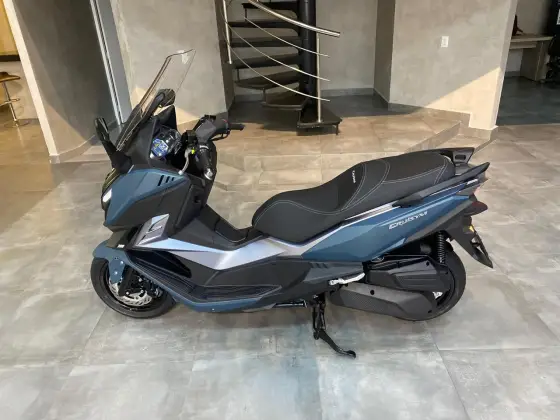 DAFRA CRUISYM 300 DAFRA CRUISYM 300