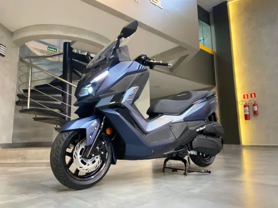 DAFRA CRUISYM 300 DAFRA CRUISYM 300