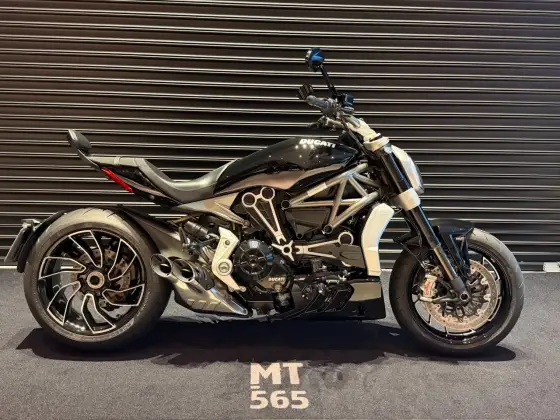 DUCATI XDIAVEL S 