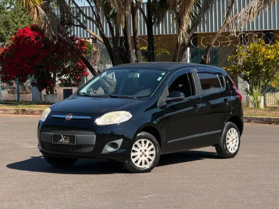 FIAT PALIO 1.0 MPI ATTRACTIVE 8V FLEX 4P MANUAL FIAT PALIO 1.0 MPI ATTRACTIVE 8V FLEX 4P MANUAL