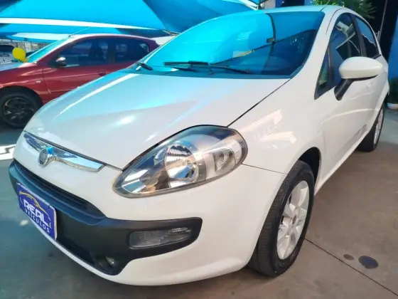 FIAT PUNTO 1.4 ATTRACTIVE 8V FLEX 4P MANUAL FIAT PUNTO 1.4 ATTRACTIVE 8V FLEX 4P MANUAL