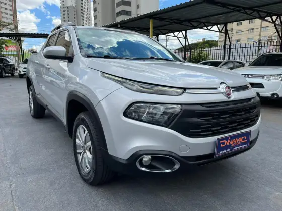 FIAT TORO 1.8 16V EVO FLEX FREEDOM AT6 FIAT TORO 1.8 16V EVO FLEX FREEDOM AT6