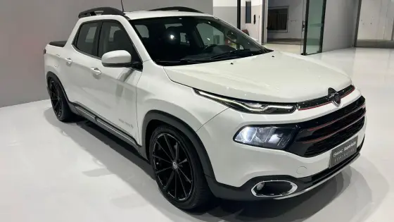 FIAT TORO 1.8 16V EVO FLEX FREEDOM AT6 FIAT TORO 1.8 16V EVO FLEX FREEDOM AT6