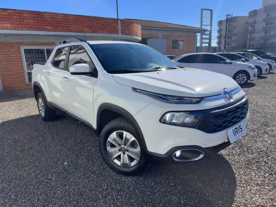 FIAT TORO 1.8 16V EVO FLEX FREEDOM AT6 FIAT TORO 1.8 16V EVO FLEX FREEDOM AT6