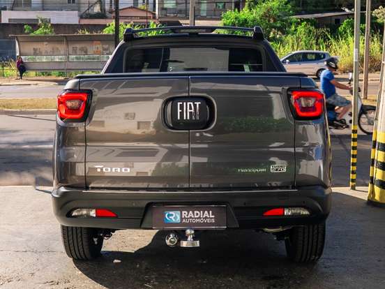 FIAT-TORO-1.3 TURBO 270 FLEX FREEDOM AT6 FIAT-TORO-2025