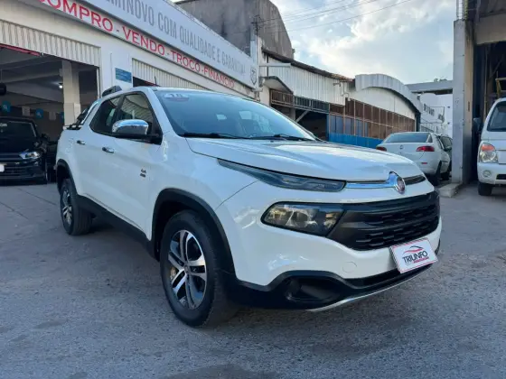 FIAT TORO 2.0 16V TURBO DIESEL FREEDOM MANUAL FIAT TORO 2.0 16V TURBO DIESEL FREEDOM MANUAL