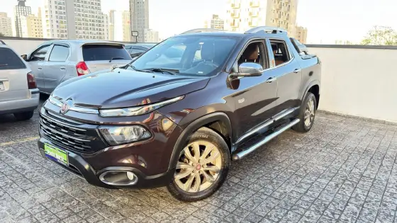 FIAT TORO 2.0 16V TURBO DIESEL RANCH 4WD AT9 FIAT TORO 2.0 16V TURBO DIESEL RANCH 4WD AT9