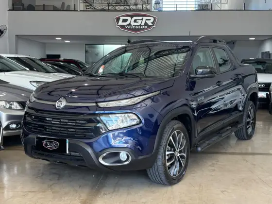 FIAT TORO 2.0 16V TURBO DIESEL ULTRA 4WD AT9 FIAT TORO 2.0 16V TURBO DIESEL ULTRA 4WD AT9