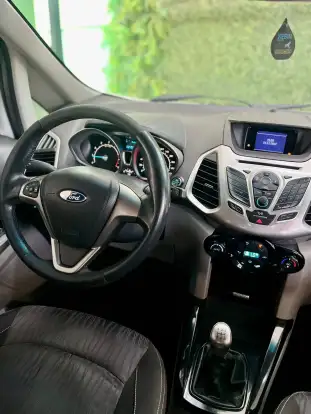 FORD-ECOSPORT-2013