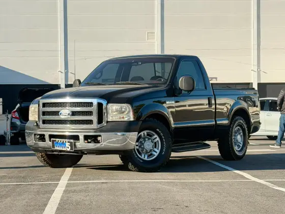 FORD F-250 3.9 XLT 4X2 CS DIESEL 2P MANUAL FORD F-250 3.9 XLT 4X2 CS DIESEL 2P MANUAL
