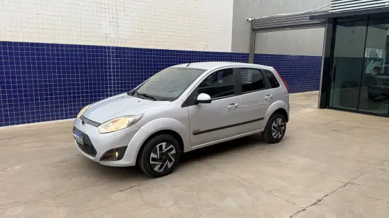 FORD FIESTA 1.6 MPI CLASS HATCH 8V FLEX 4P MANUAL