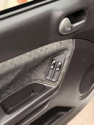 FORD-FIESTA-2013